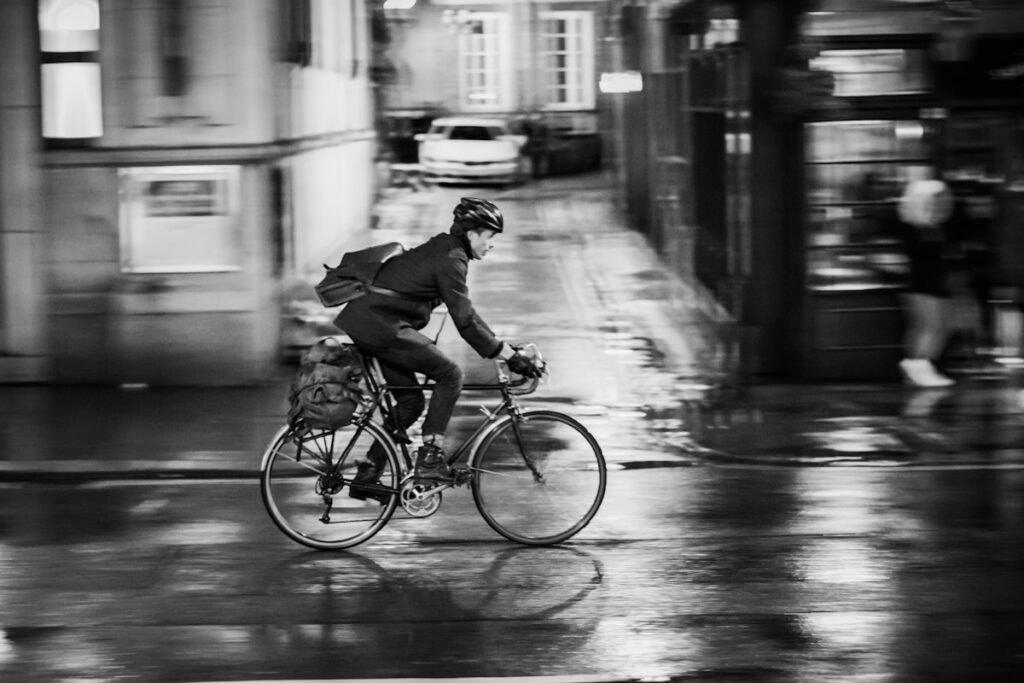 Wet Roads, Wet Rims: Braking Distance and Visibility in the Rain